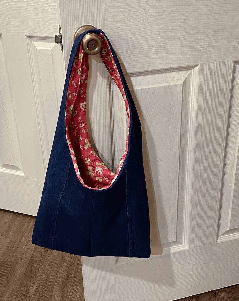 DIY Hobo bag pattern: super easy and versatile