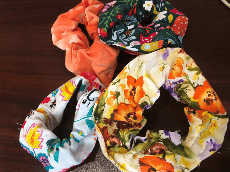 How to Sew a Hair Scrunchie in 5 Easy Steps