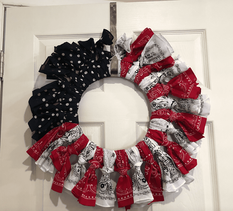 4th of July wreath: Download the Easy tutorial