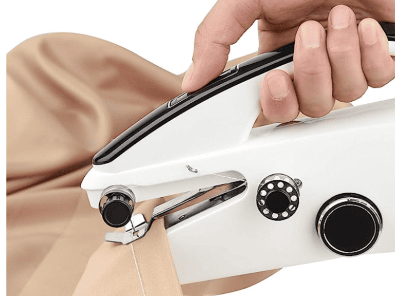 Best Hand Held Sewing Machine for minor repairs: our 3 Top Choices