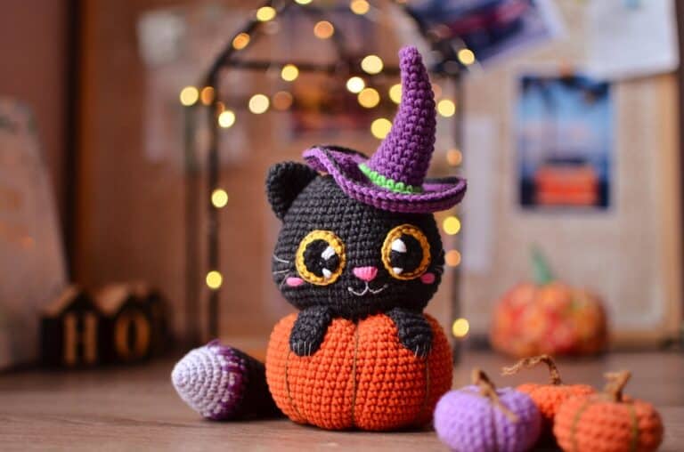 11 Crochet Halloween Patterns: Fun and Spooky Projects