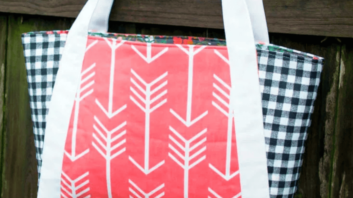 one of 5 tote patterns that are easy to sew