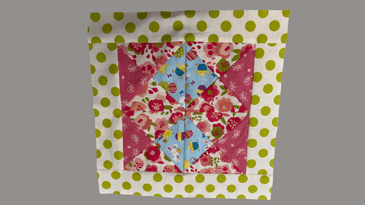 Easter quilt pattern with 4 fabrics