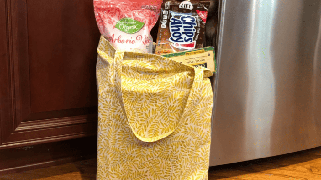 grocery tote bag with yellow and white fabric