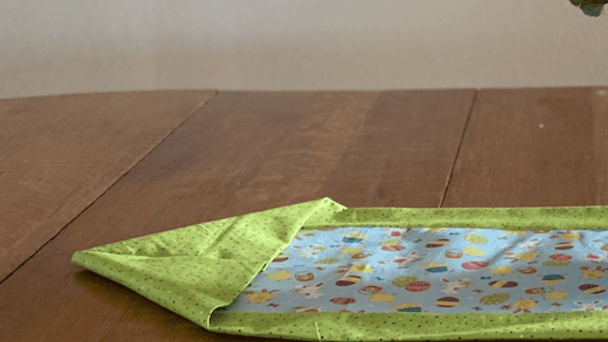 Easy 10-Minute Easter Table Runner Perfect Beginner Sewing - Nana Sews